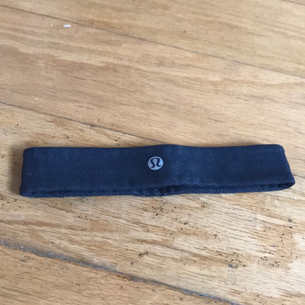 Lululemon headband in denim